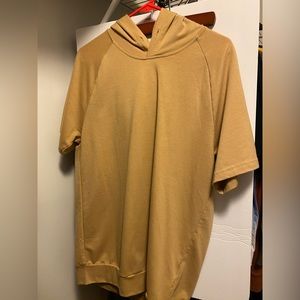 Men’s Short Sleeve shirt w/hood